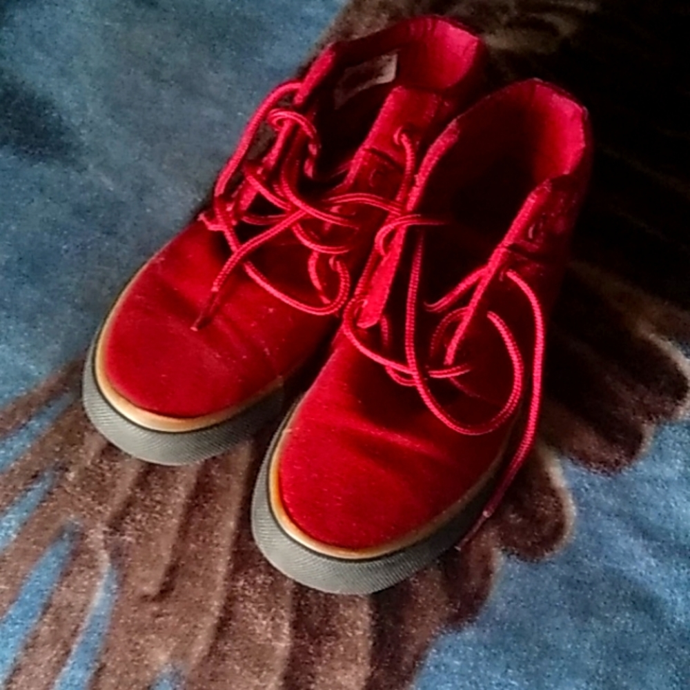 Design By Jean's High Top Sneakers Big Girls  Size 5 Color Burgundy